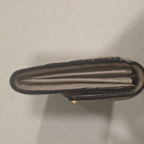 Kate Spade Wallet - Picture 4 of 10